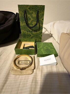 Gucci Gold-Tone Hinged Bangle Bracelet Brand New